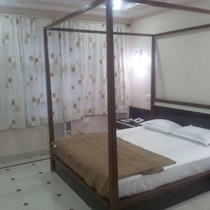 Deluxe Family Suite